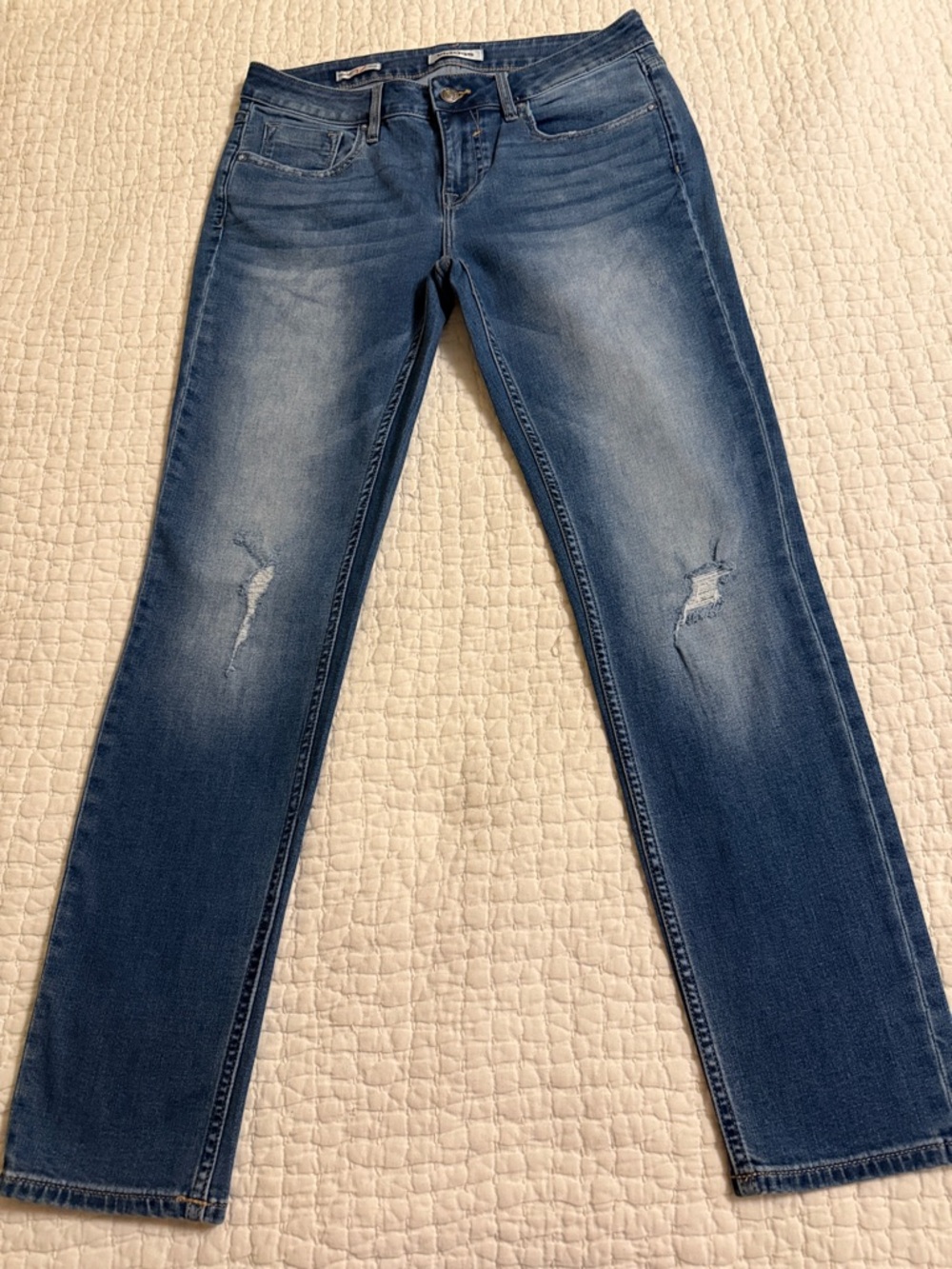 Vigoss Thompson Tomboy Medium Wash Distressed Jeans